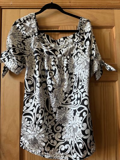 Allison Taylor Black and white Women's - L