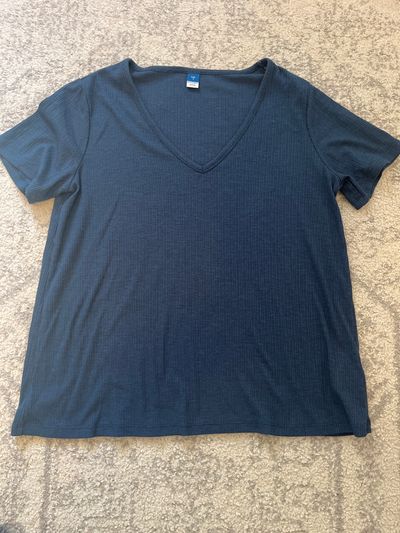 Old Navy Blue lightweight V Neck Top SL Women's - S