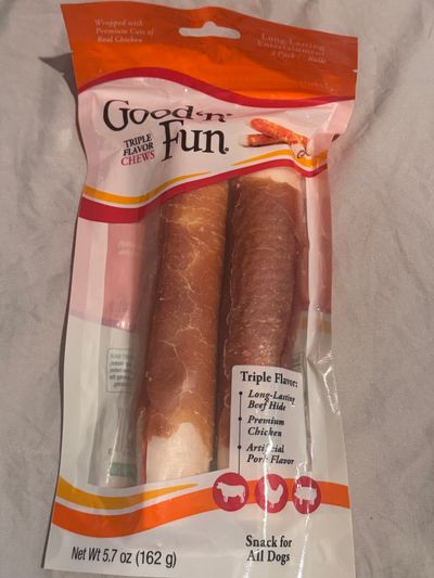 Brand new, good and fun soft chews for dogs Expires 2027