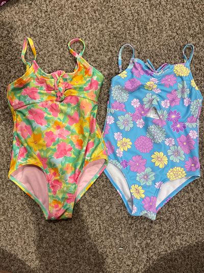 Cat and jack and Derek heart 2 one piece bathing suits 5T