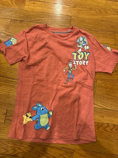 Toy story 4 t shirt size small  6T/6