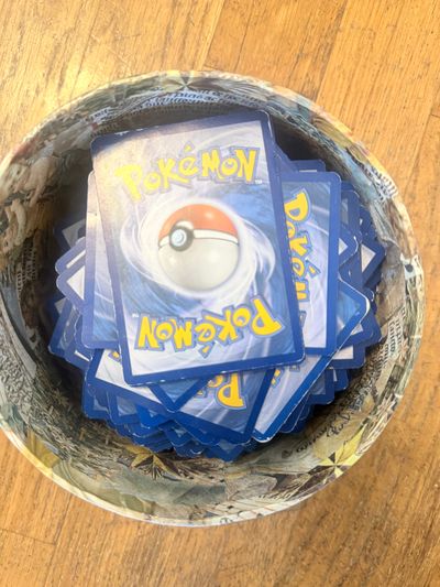 Lot of Pokémon cards Roughly 180 cards, used