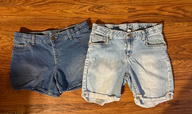 Cat and Jack 2 denim super stretch shorts 14-16