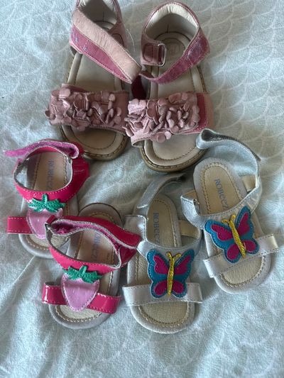 Robeez lot of sandals 9-12 months and size 23 lasoczki toddler 1 (Infant Shoe)