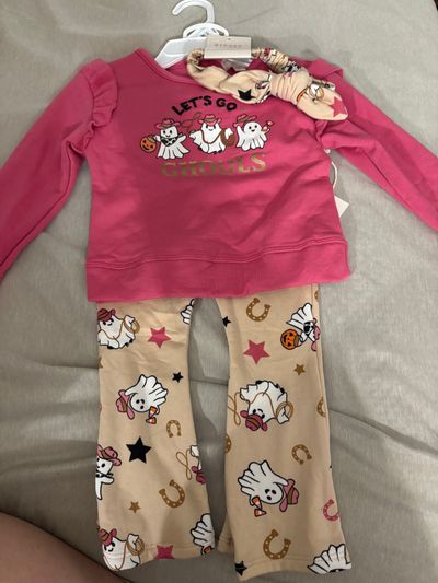 Btween baby Brand new w tags lets go ghouls outfit 12 Months