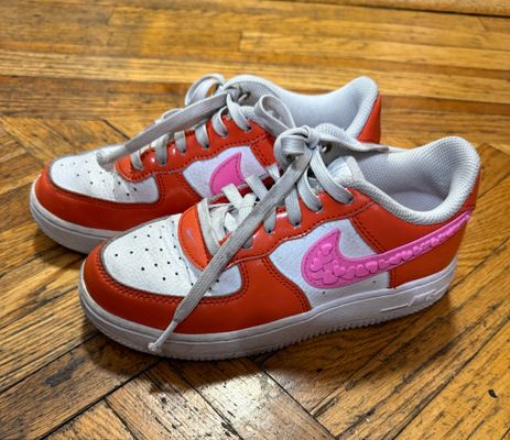 Girls Nike Air Force 1 dunks valentines sneakers Check hearts sz 1 1 (Big Kid)