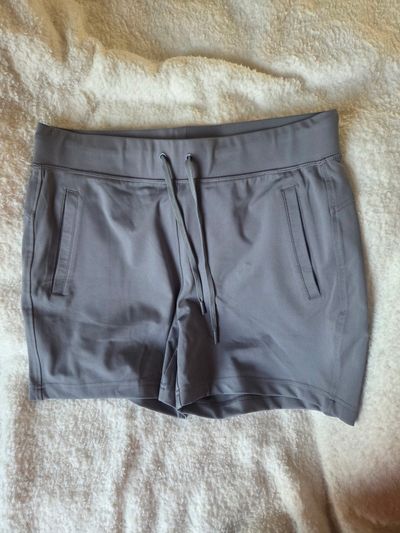 Yogalicious shorts  Women's - S