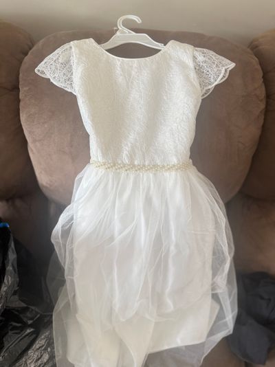 Girls communion dress size 8 Girls communion dress size 8