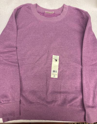 Brand new with tags womens sweatshirt size Large Brand new with tags womens sweatshirt size Large Women's - L