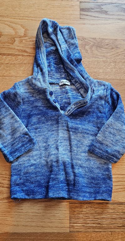 Splendid Like new Boys 6-12M hoodie made from soft & breathable fabric 6-12 Months