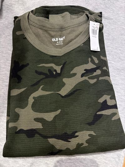 New with tags Old Navy Camo Thermal Top Long Sleev  14-16