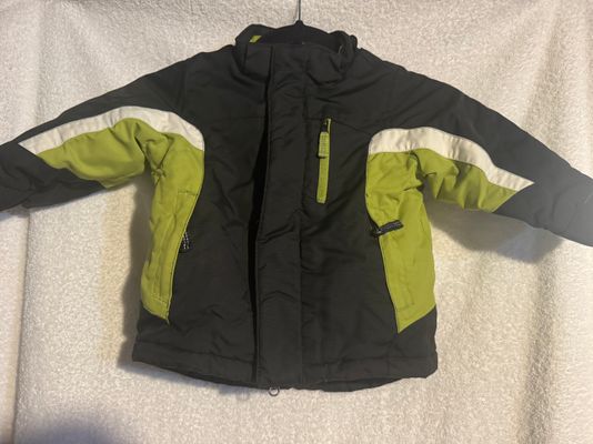 Childrens place jacket. Missing hood great conditi Childrens place jacket. Missing hood but great conditIon 12 Months