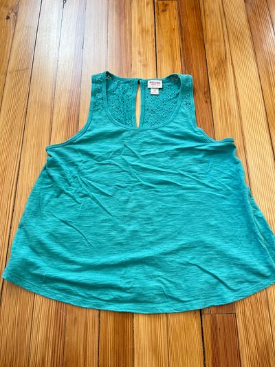 Mossimo Green  swing tank top. Lace detail Women's - S