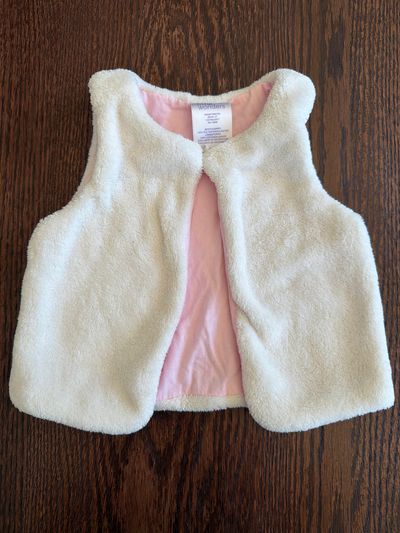 White furry vest  6-9 Months