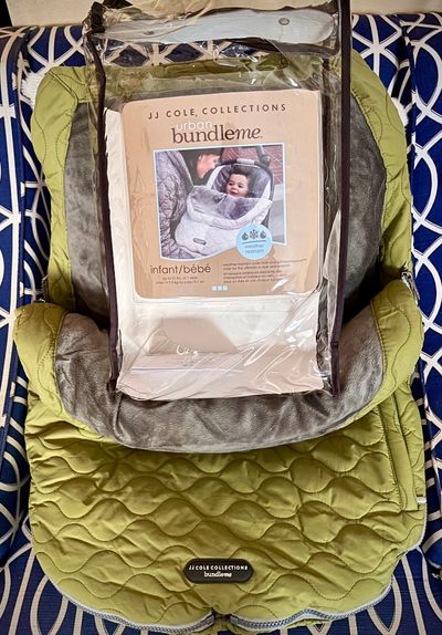 JJ Cole Bundle Me Urban infant size