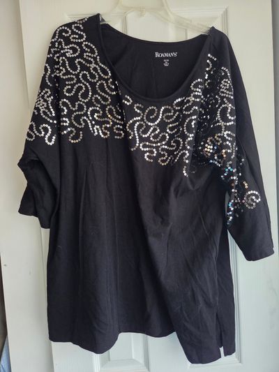Roamans short sleeved shirt size 22/24 1x Black Women's 1X