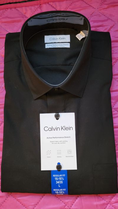 Calvin Klein NWT Regular Fit 16 to 16 and half.  Sleeve 34 to 35 Men's - L
