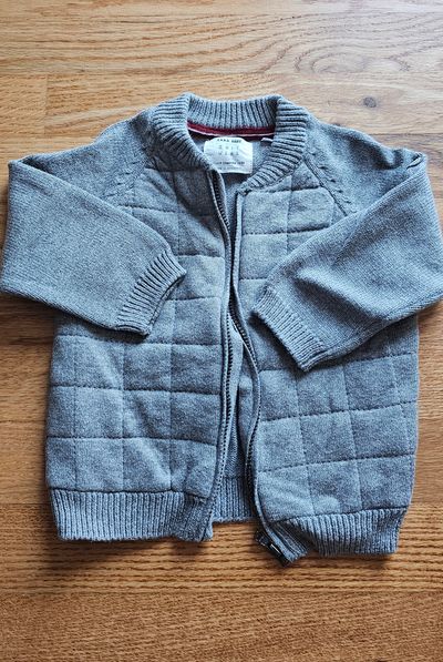 Zara Baby Like new boys 9-12M full zip sweater cute w/ jeans or pants 9-12 Months