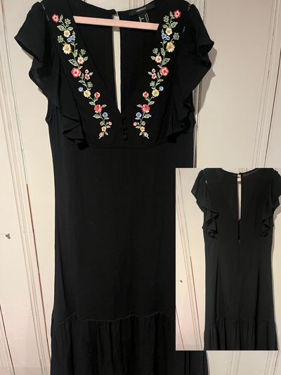 Forever 21 Elegant black midi dress with colorful floral embroidery, flu Women's - S
