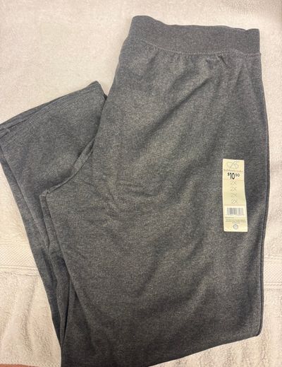 2X Brand new with tags womens sweatpants size 2XL 2XL Brand new with tags womens sweatpants size XXL Women's - XL