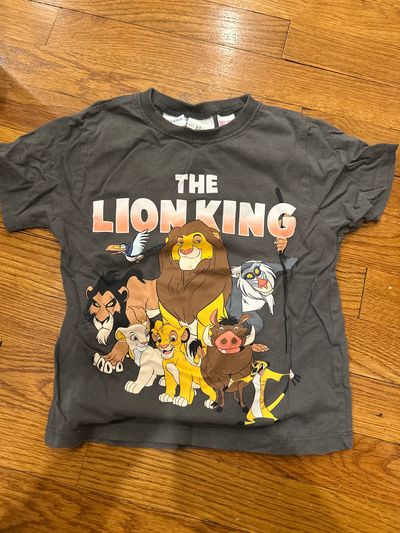 Zara 2-3 years Lion King shirt  2T