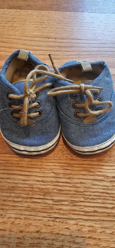 NA Infant shoes size 6-9M in great condition soft & comfy 3 (Infant Shoe)