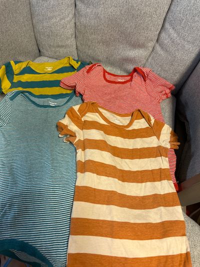 Carters 4 pack onesies 18 Months
