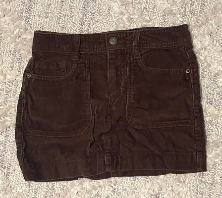 Old Navy brown corduroy skirt Size 8. Excellent condition. SFPF home 7-8