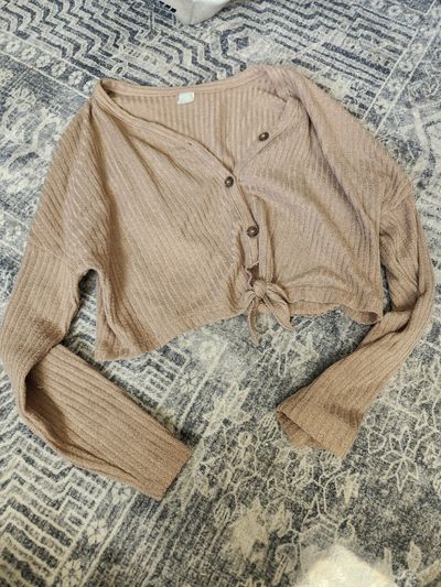 Brown button crop sweater  10-12