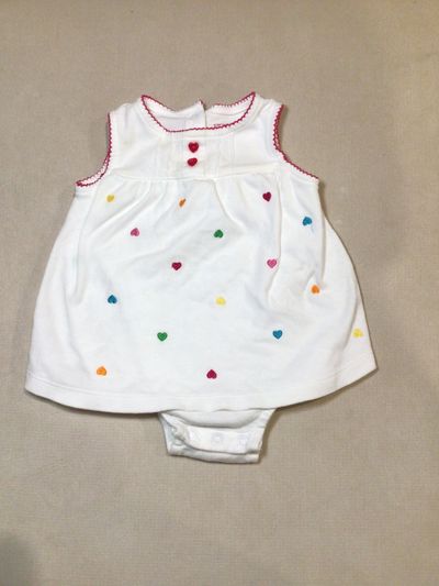 Carters bodysuit dress white with hearts  12 Months