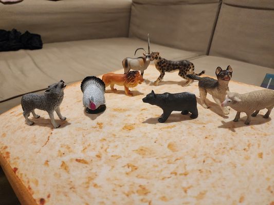 8 Safri and farm animal figurine. Around 3 inch big. Each.