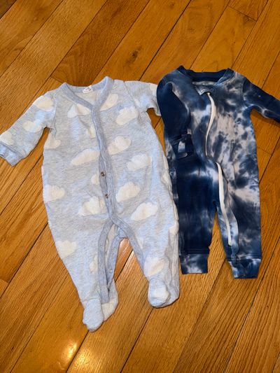 Baby gap & owlivia Lot of 2 long sleeve blue outfits 0-3 Months