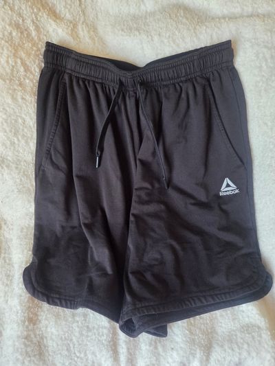 Reebok shorts size 18 Black 18-20