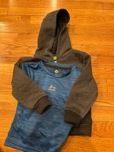 RBX athletic shirt and hooded sweatshirt outfit Never worn 2T