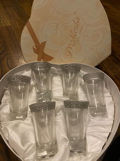 D Moda NEW gorgeous 6 piece shot glass gift set