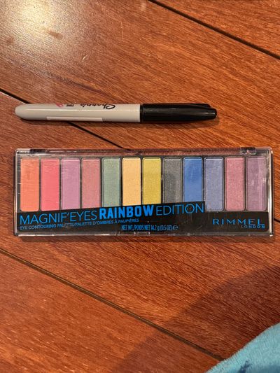 Brand new Rimmel London large eyeshadow palette 12 12 different colors magnify eyes