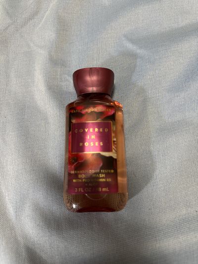 Bath and body works 3 ounce covered in roses, body wash