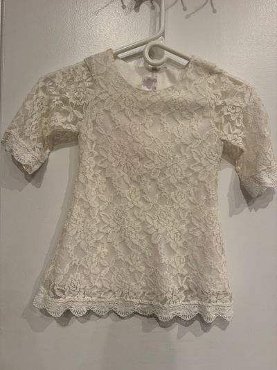 Beautiful toddler girls white lace dress 2t Beautiful toddler girls white lace dress, toddler size 2T. 2T