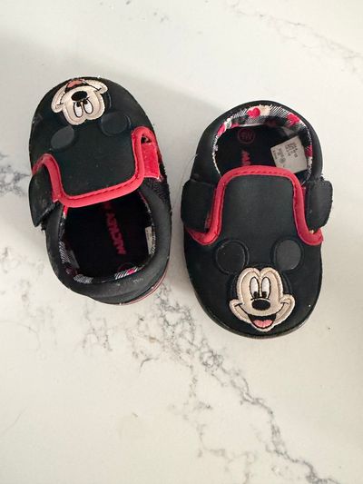 Disney Mickey mouse shoes 4 (Infant Shoe)