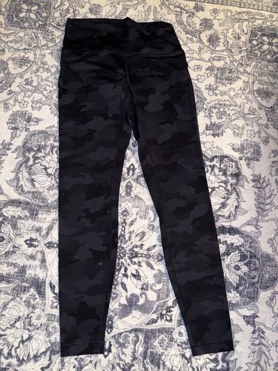 Lululemon Size 10 camo Wunder train leggings Women's - L