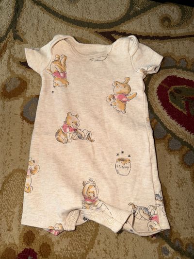 Disney Winnie the Pooh romper 0-3 Months