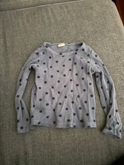 Baby gap navy long sleeve t with polka dots Runs small 4T
