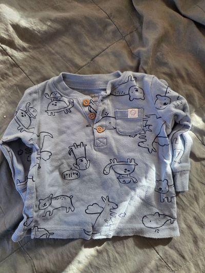 Carters Long sleeved shirt  6 Months