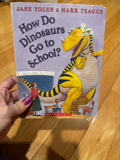 Dino series How do dinosaurs go to school? Board book
