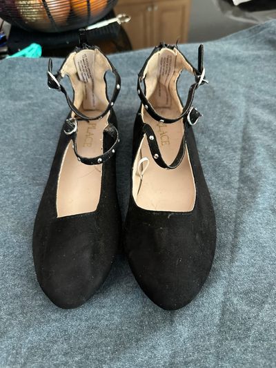 Girls dress shoes with zippers in back  13 (Lil' Kid)